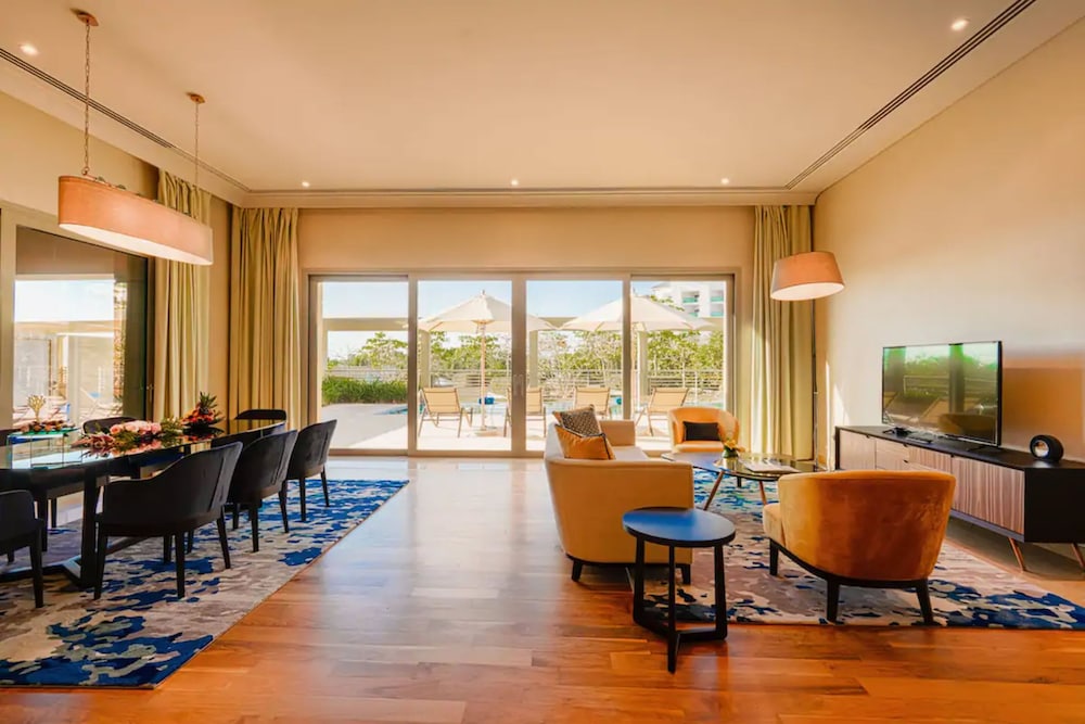 Suite, 5 Bedrooms