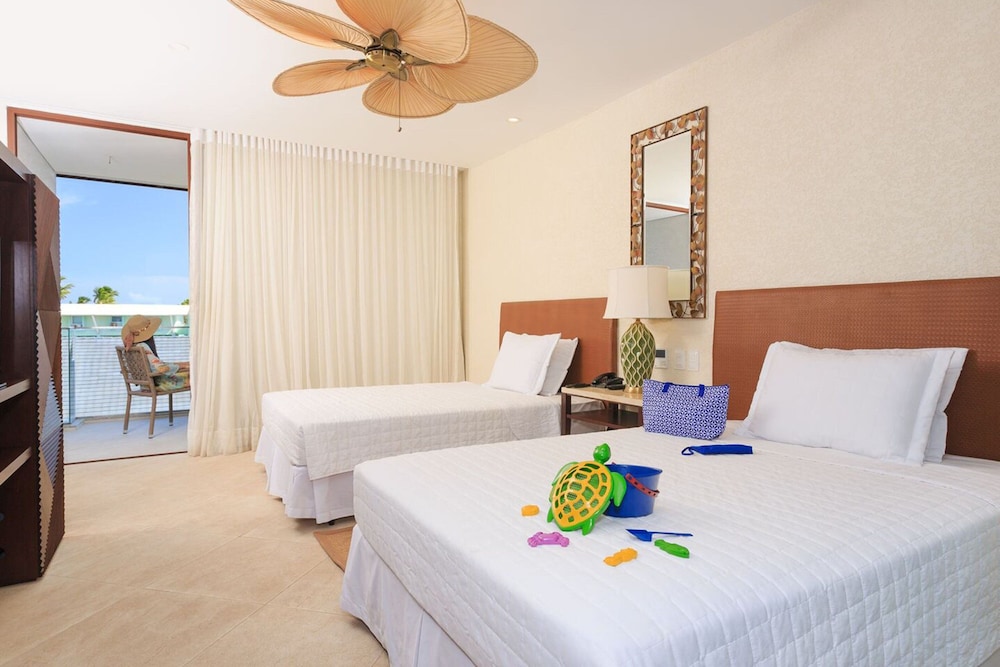 Deluxe Room, 2 Queen Beds, Garden View (2 Queens)