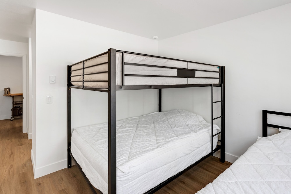 Condo, 1 Bedroom