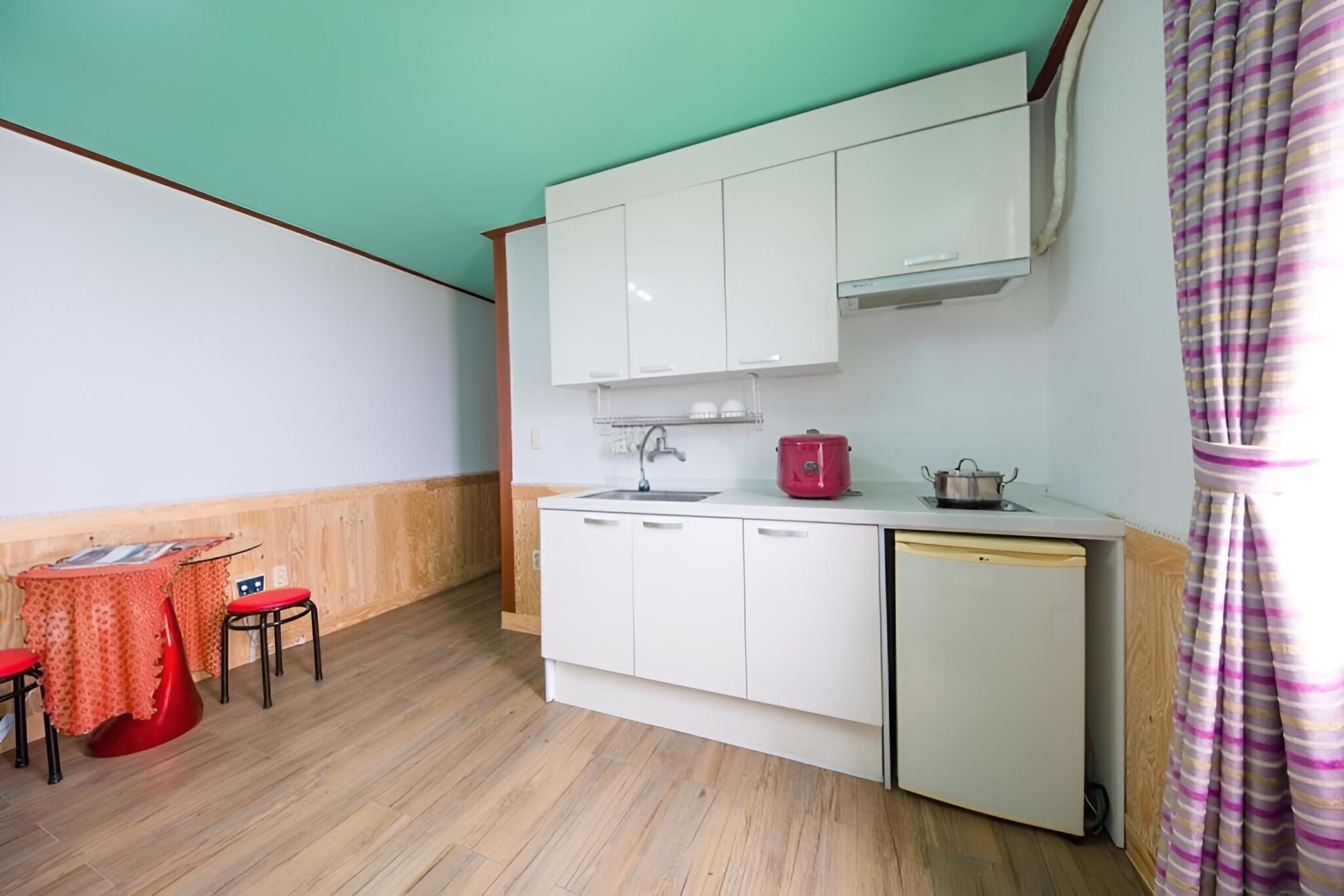 Room (405 (23m beds)) - Photo 4