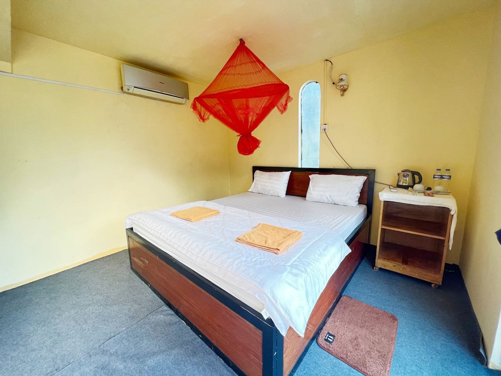 Basic Double Room, Partial Ocean View photo 1