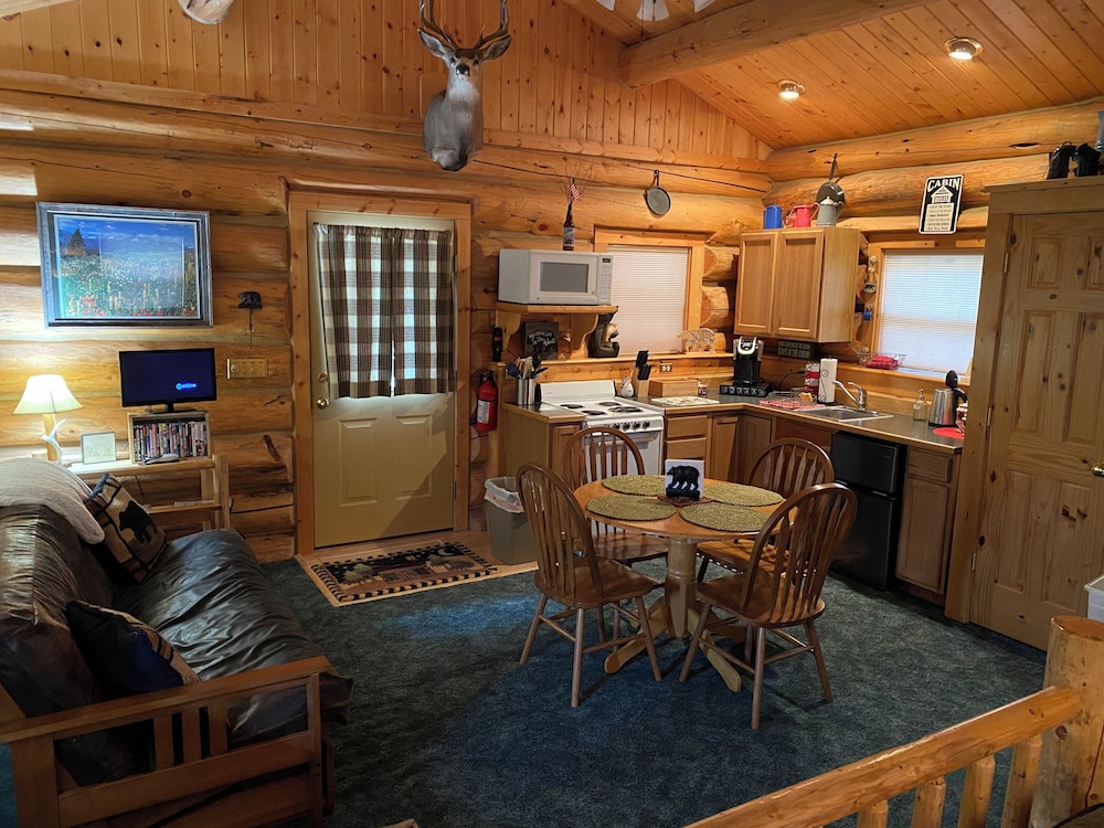 Grand Cabin photo 2