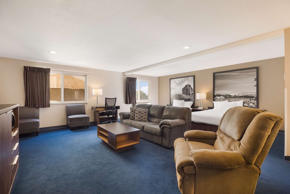 Suite, 2 Queen Beds, Non Smoking - Photo 1