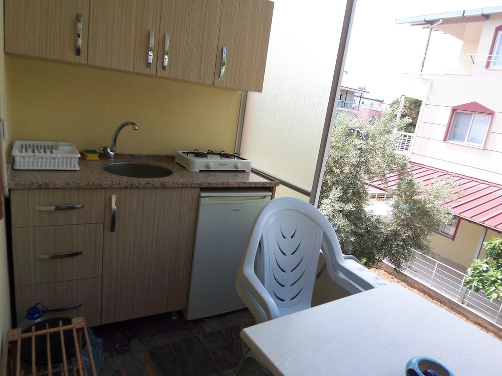 Economy Studio photo 2