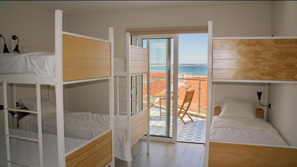 Basic Shared Dormitory, Mixed Dorm, Shared Bathroom (6 Beds) photo 2