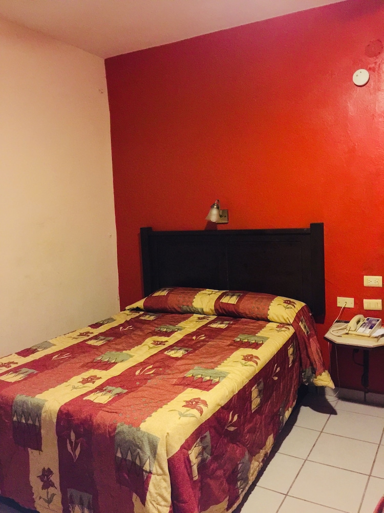 Basic Room - Photo 3