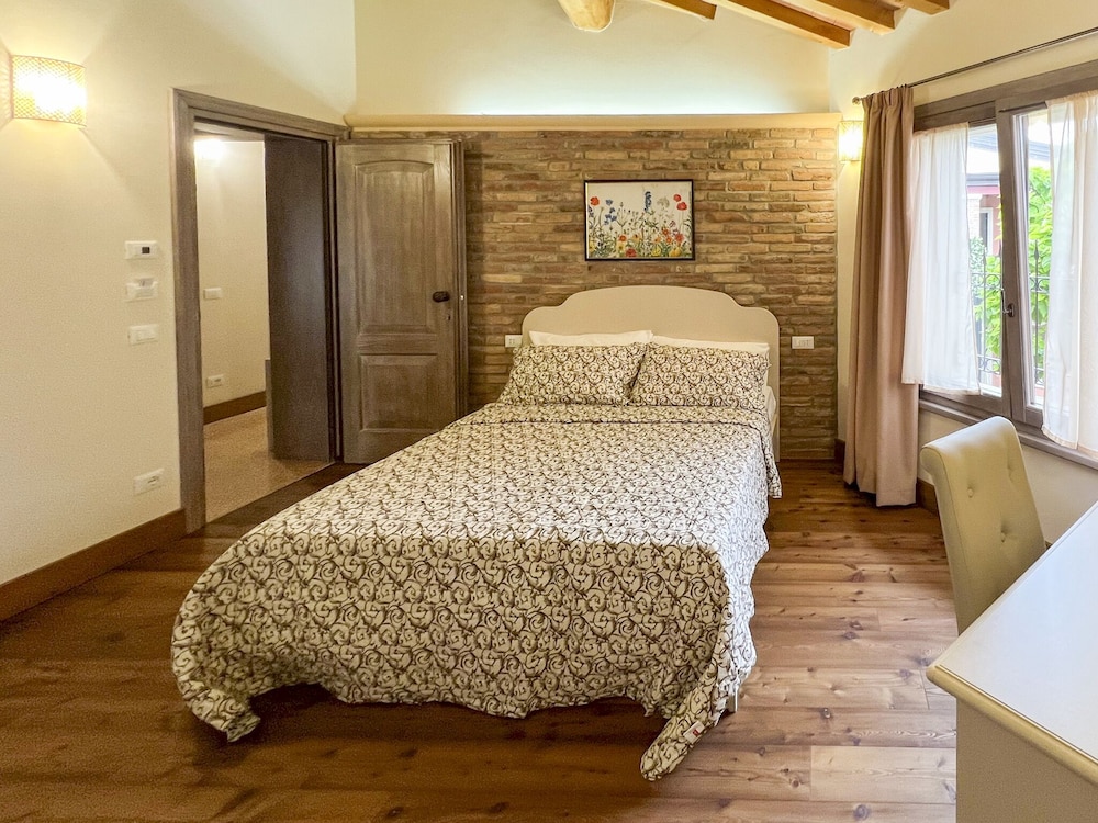 Single Room, City View
