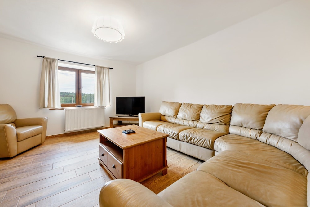 Villa photo 2