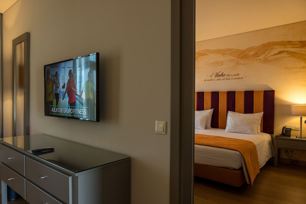 Suite - Photo 2