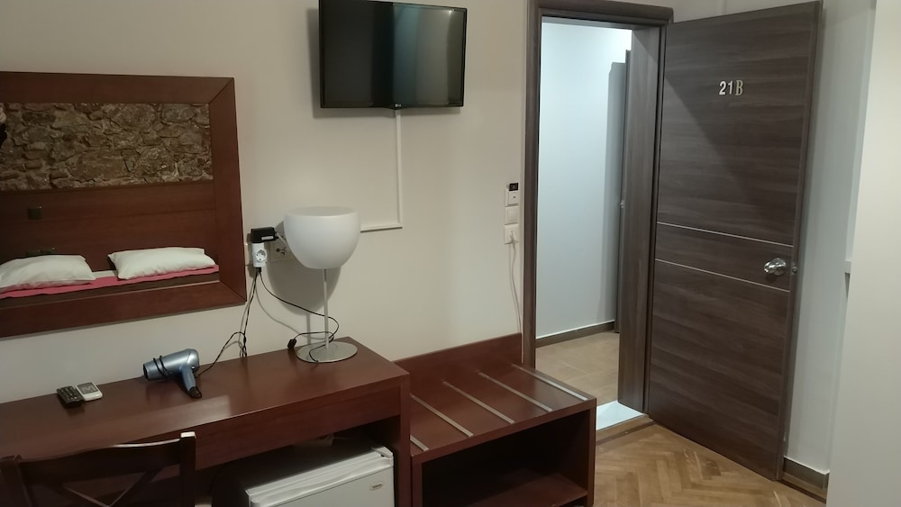 Double Room, Balcony - Photo 15