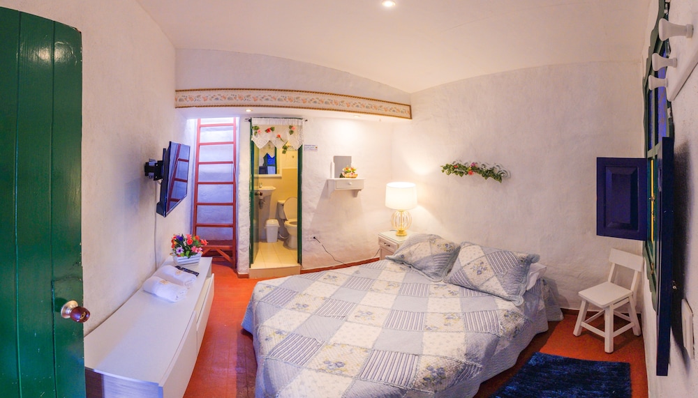 Triple Room, Private Bathroom photo 1