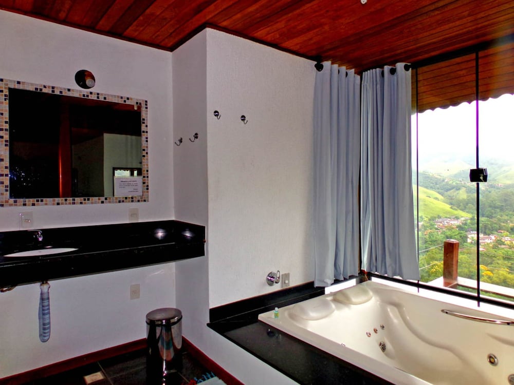 Chalet, Jetted Tub photo 3