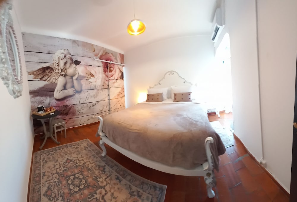 Comfort Quadruple Room, 2 Bedrooms, Non Smoking, City View photo 2