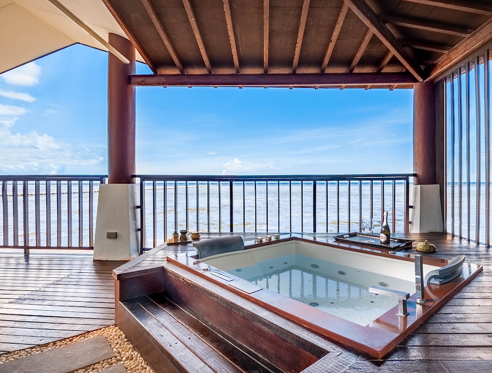 Water Villa photo 2