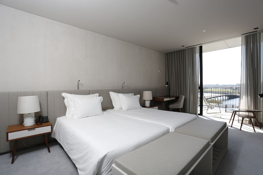 Twin Room, Balcony (main building)