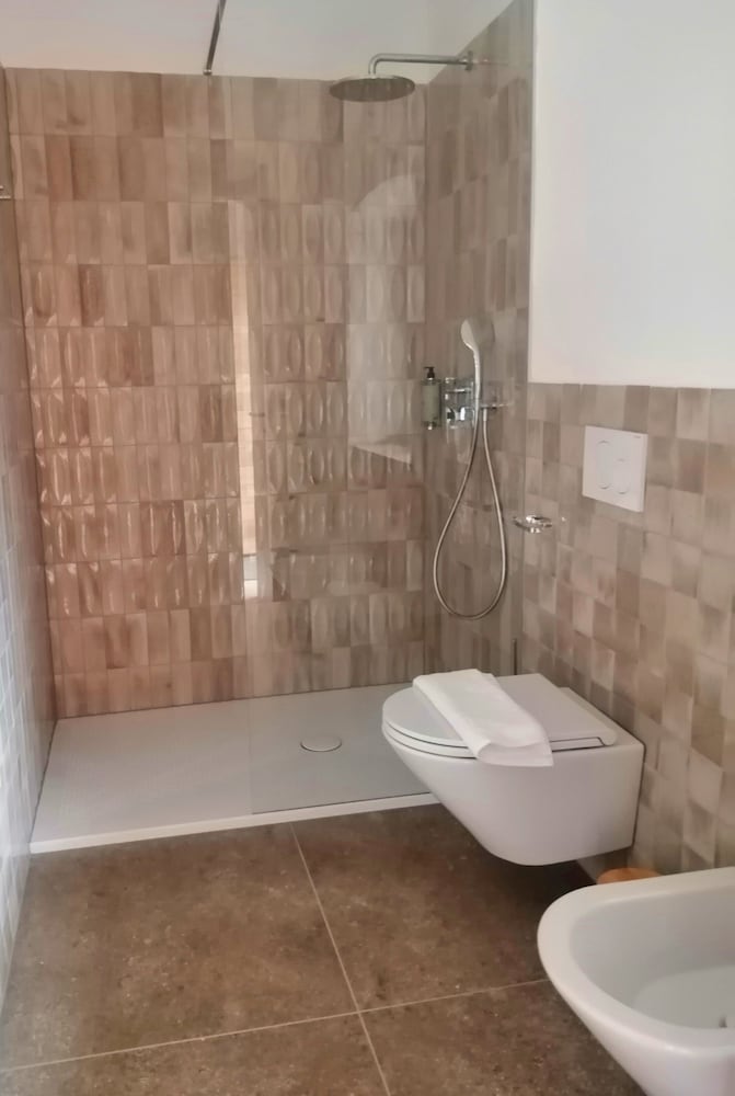 Deluxe Studio, 1 Bedroom, Garden View photo 3