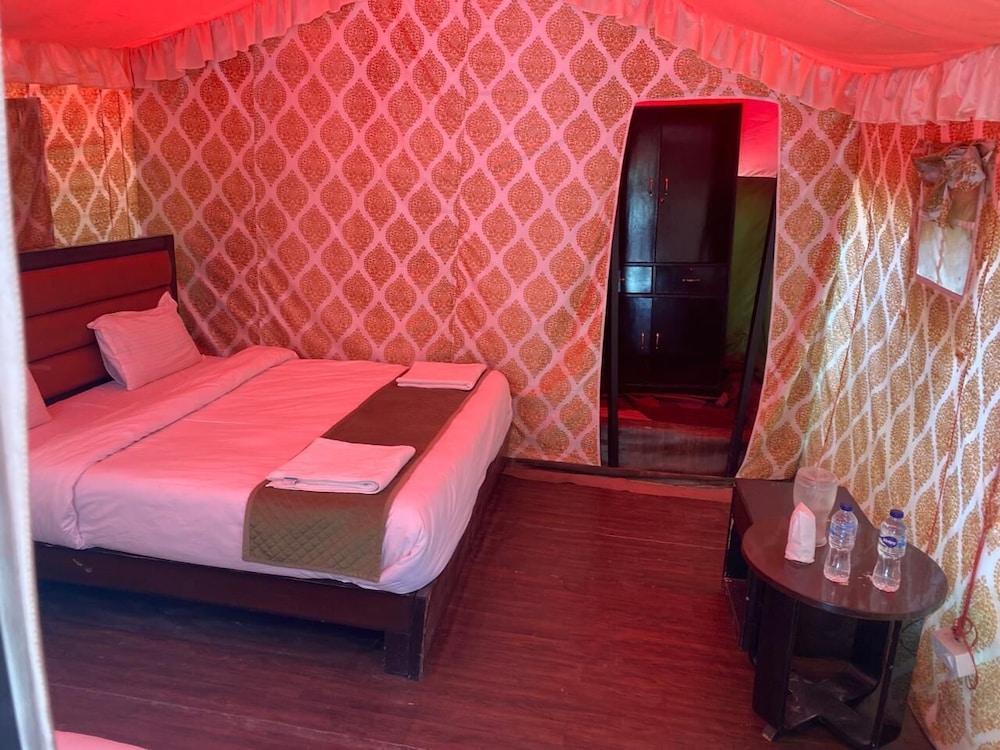 Tent photo 1