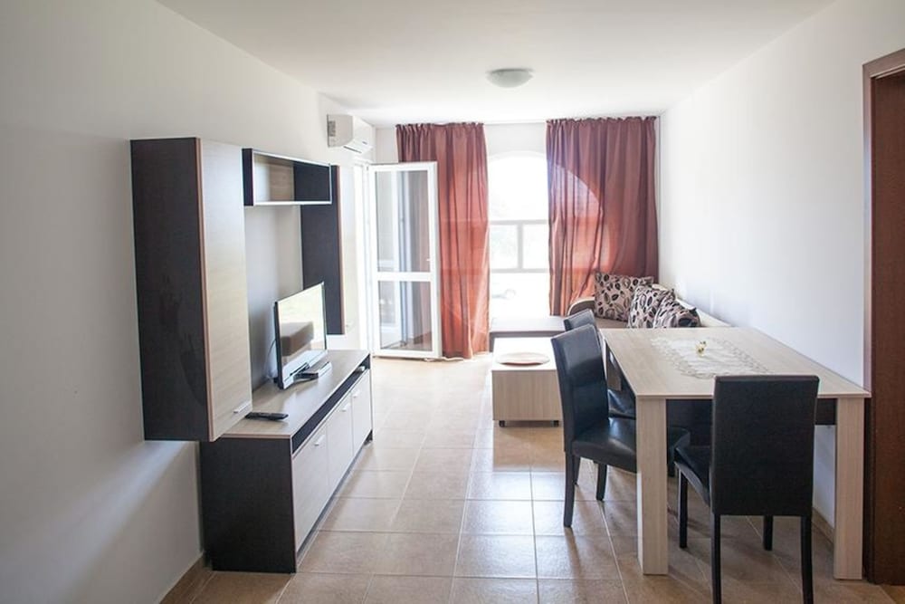 Apartment, 1 Double Bed With Sofa Bed, Balcony photo 2
