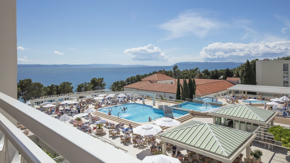 Superior Double Room, Balcony, Partial Sea View - Photo 3