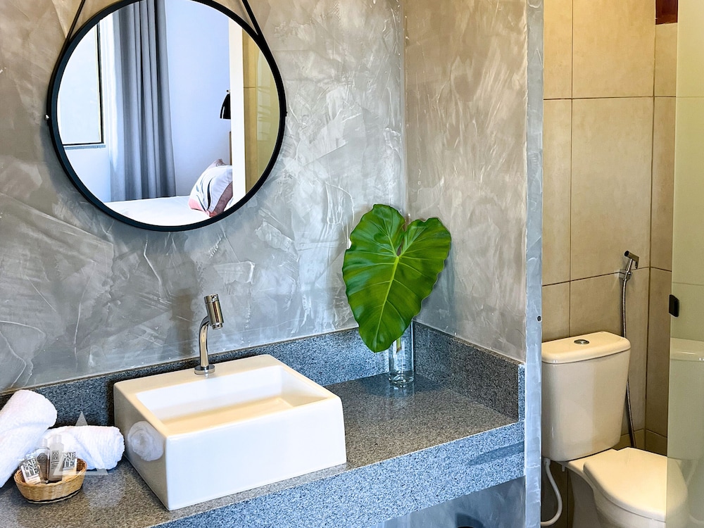 Comfort Suite, Jetted Tub photo 3