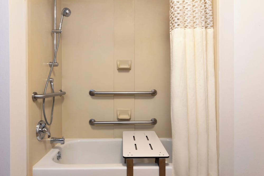 Standard Room, Accessible photo 2
