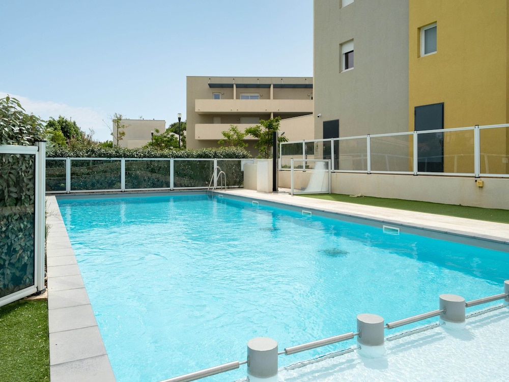 Villa photo 1