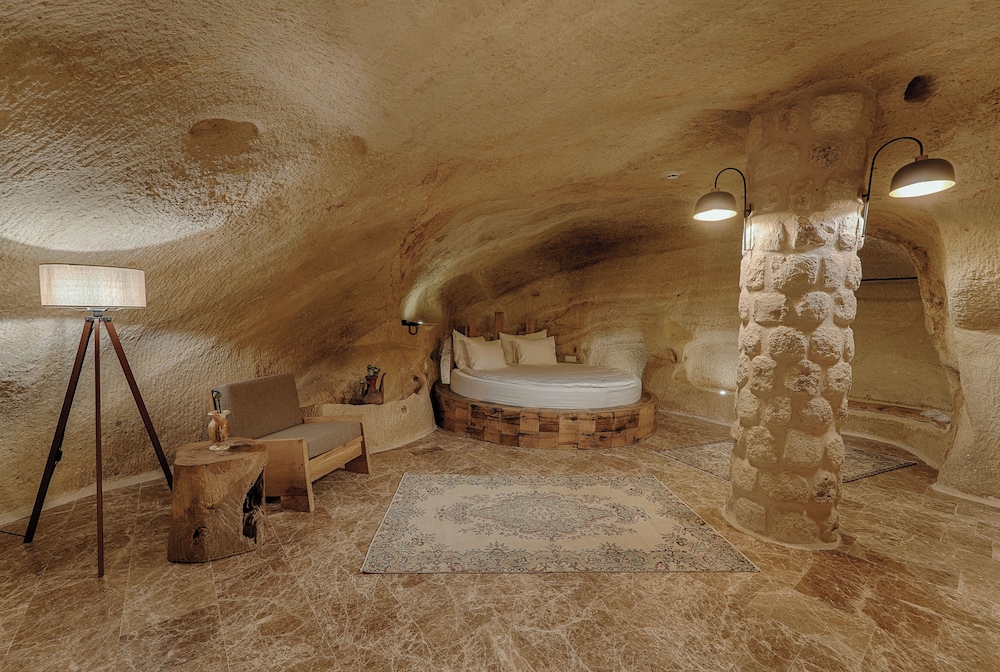 Honeymoon Room photo 3