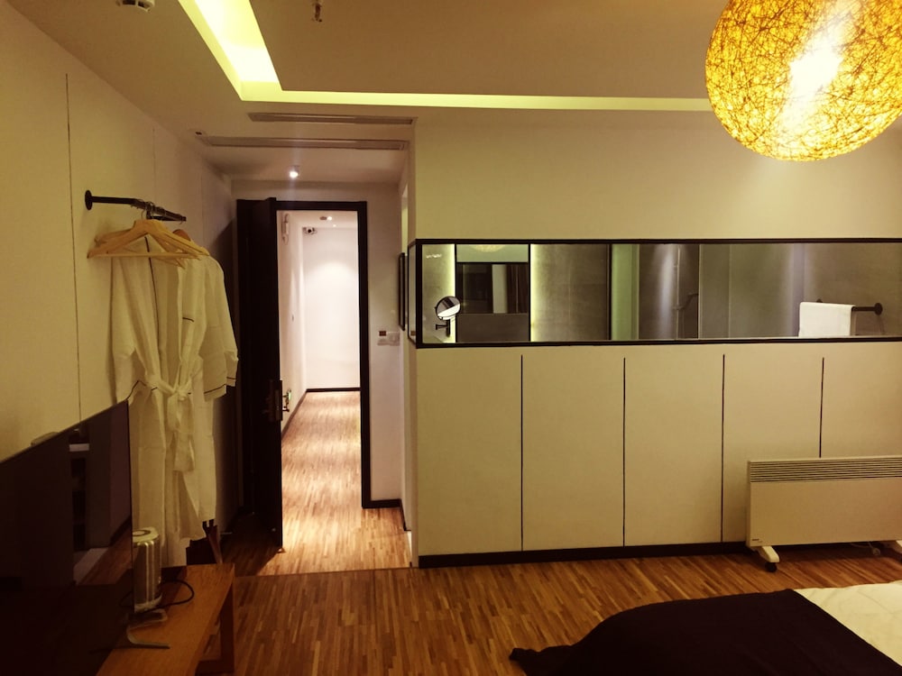 Tatami Double Room with Balcony