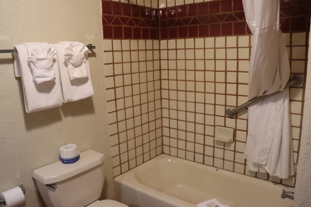 Suite, 2 Queen Beds (Junior Suite) - Photo 7
