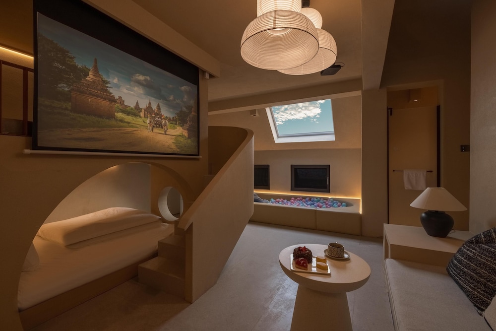 Family Duplex, City View