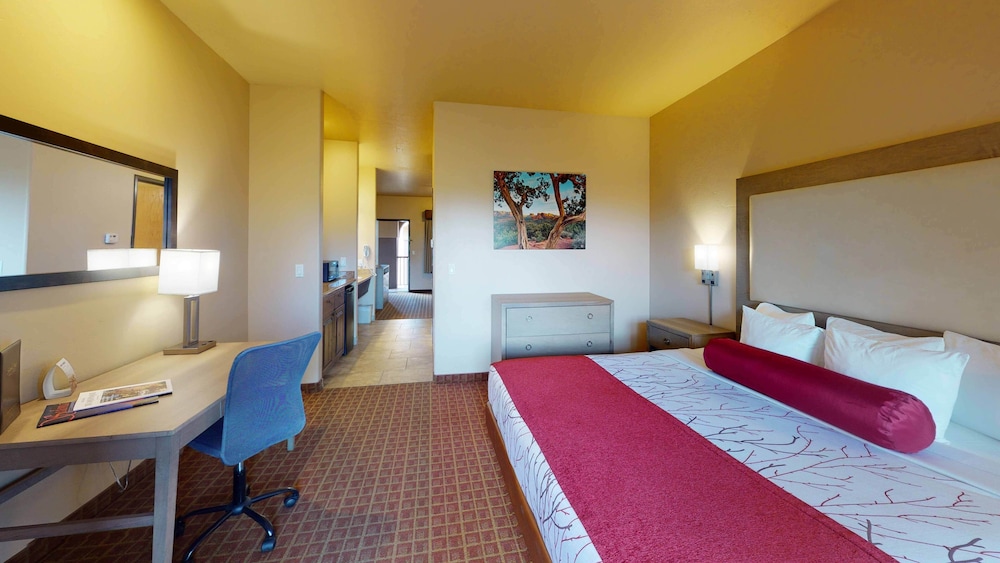 One-Bedroom Suite with One King Bed and One Queen Bed