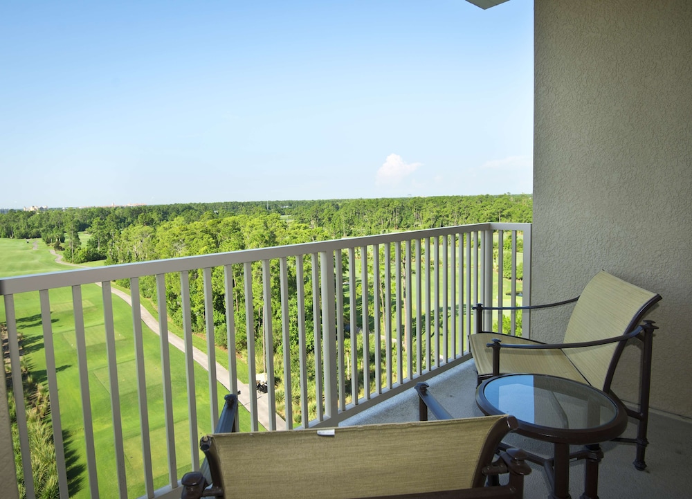 Family Suite, 1 King Bed, Balcony