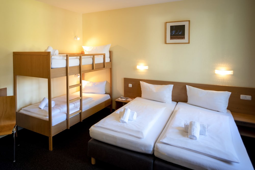 Quadruple Room - Photo 10