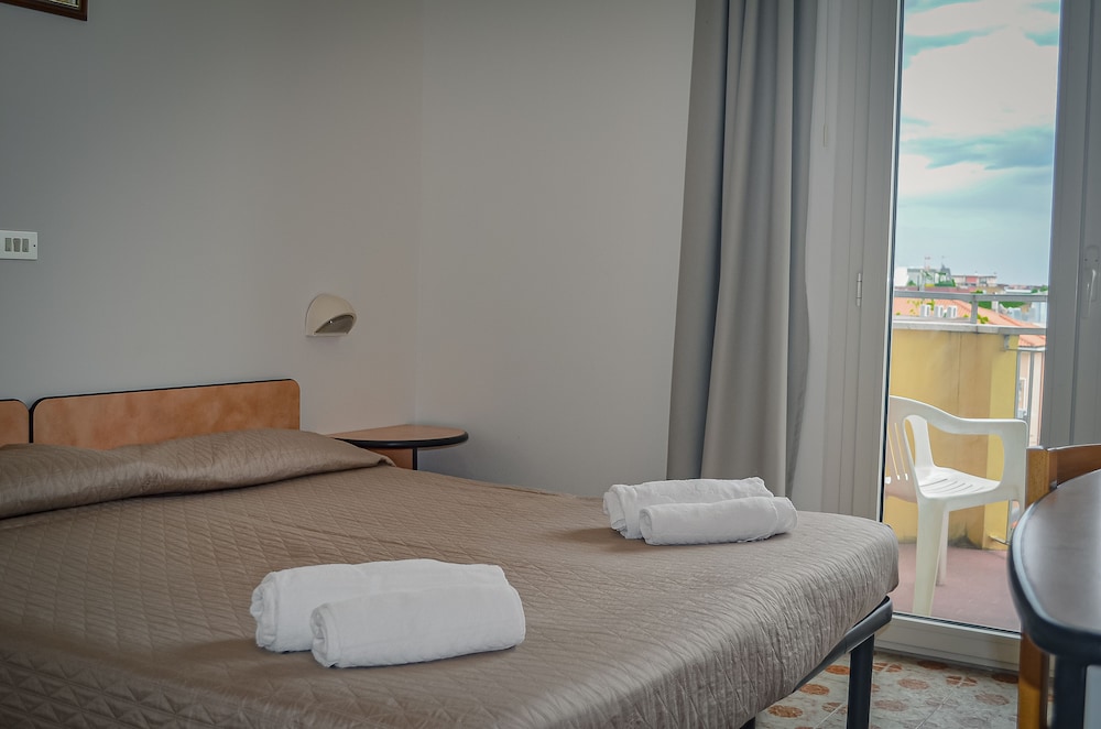 Basic Double Room - Photo 3