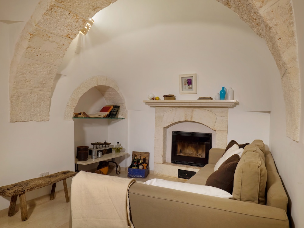 Suite Trullo Arco photo 2