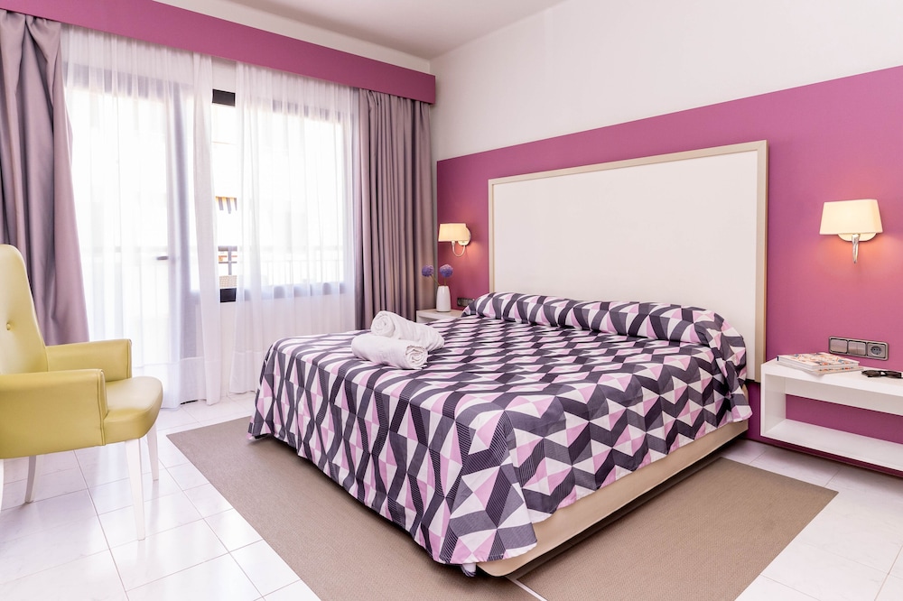 Basic Double Room, City View photo 3