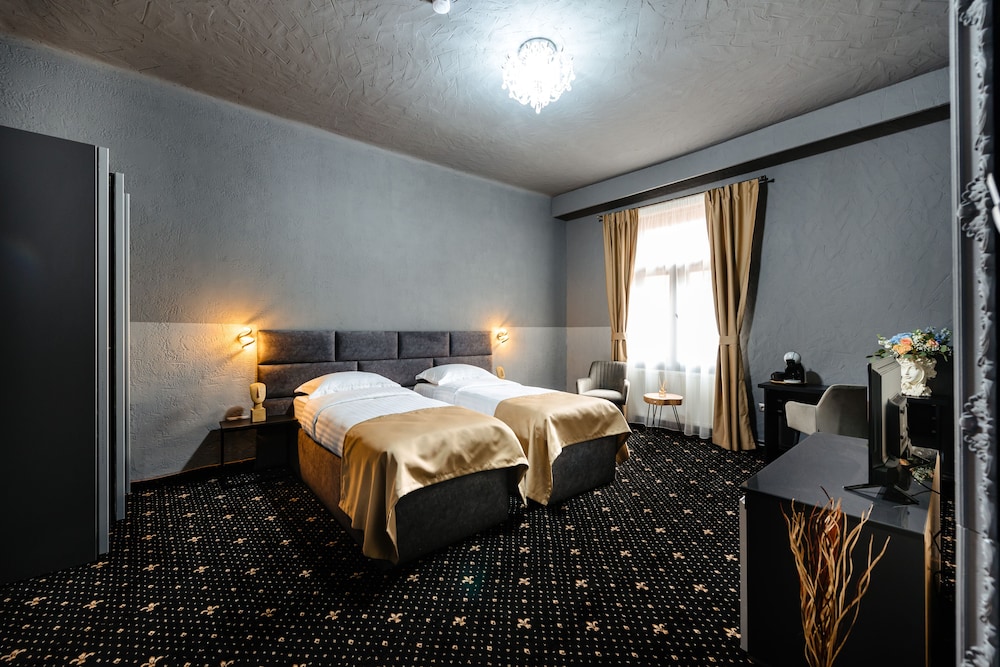Superior Double or Twin Room photo 1