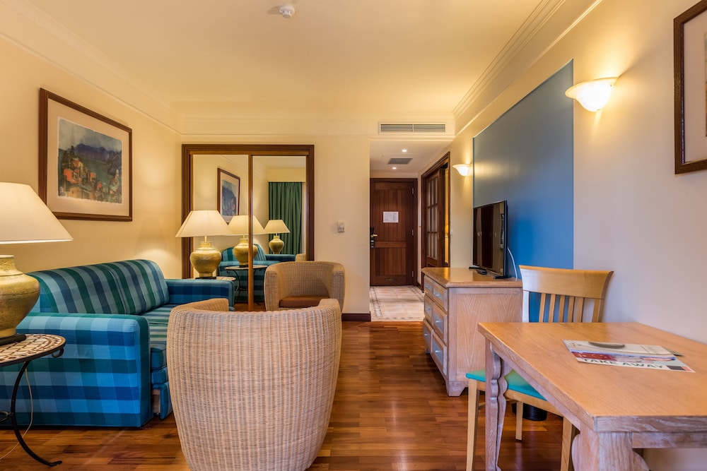 Family Room (Superior) - Photo 3