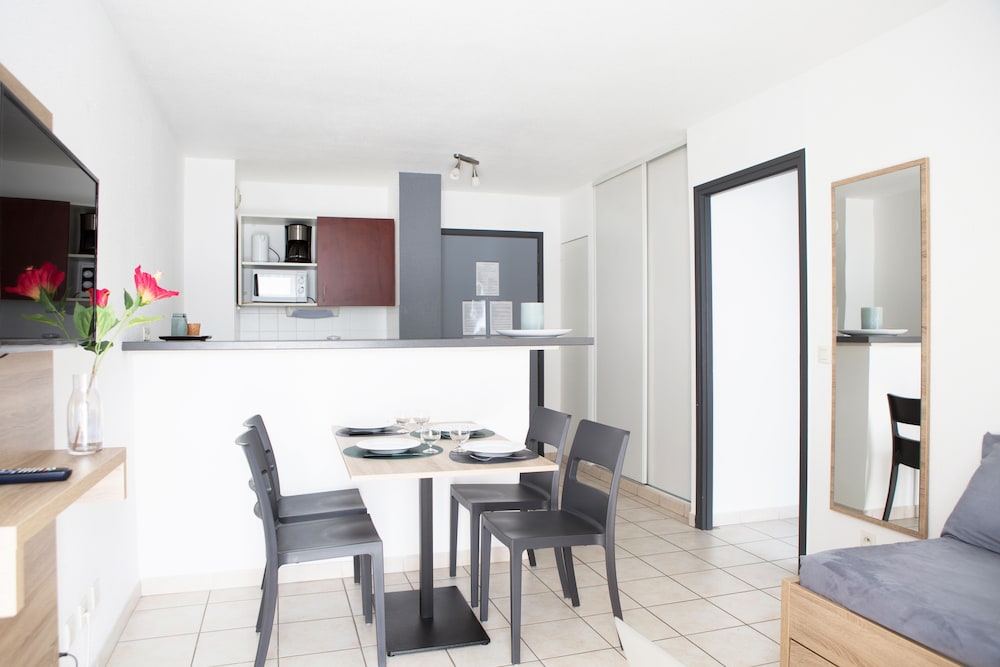 Apartment - Photo 3
