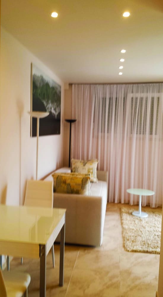 Studio, 1 Queen Bed, Kitchenette, Sea View