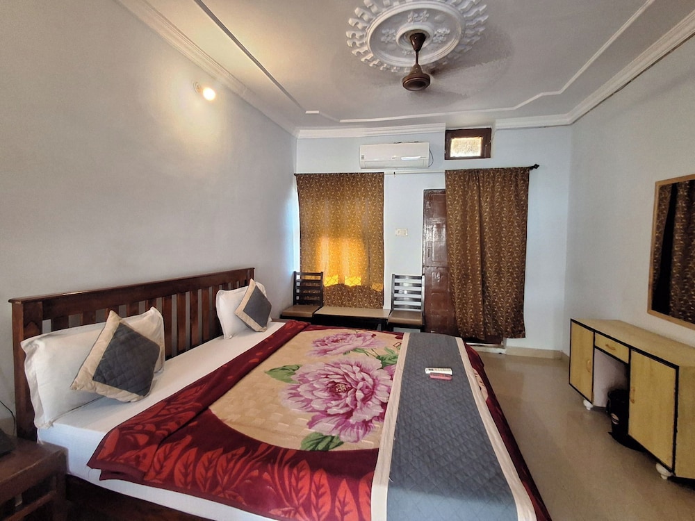 Deluxe Room With AC