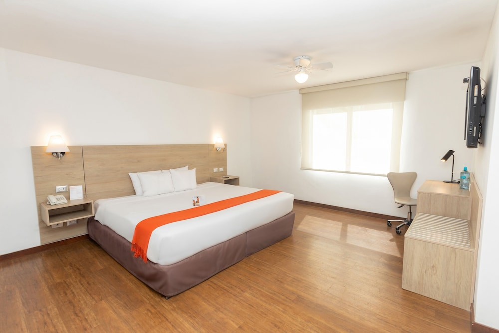 Superior Room, 1 King Bed - Photo 1