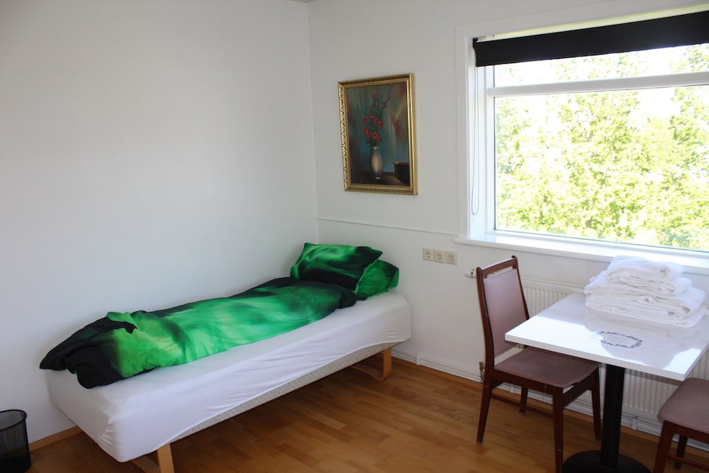 Comfort Triple Room, Shared Bathroom photo 2