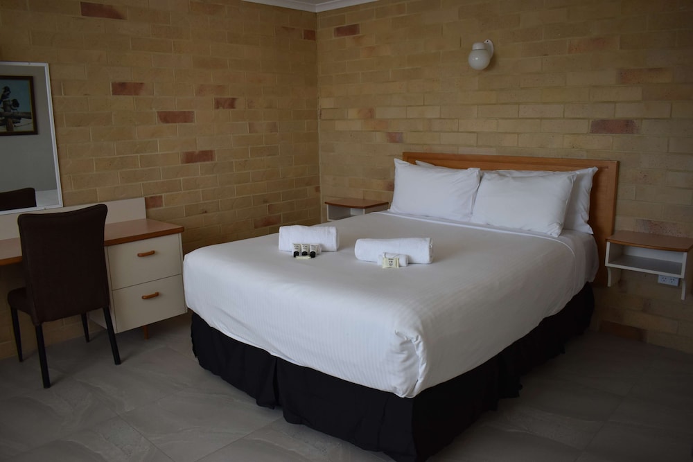 Suite, Multiple Beds, Non Smoking, Balcony - Photo 5