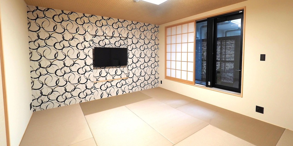 Japanese Style Room - Photo 1