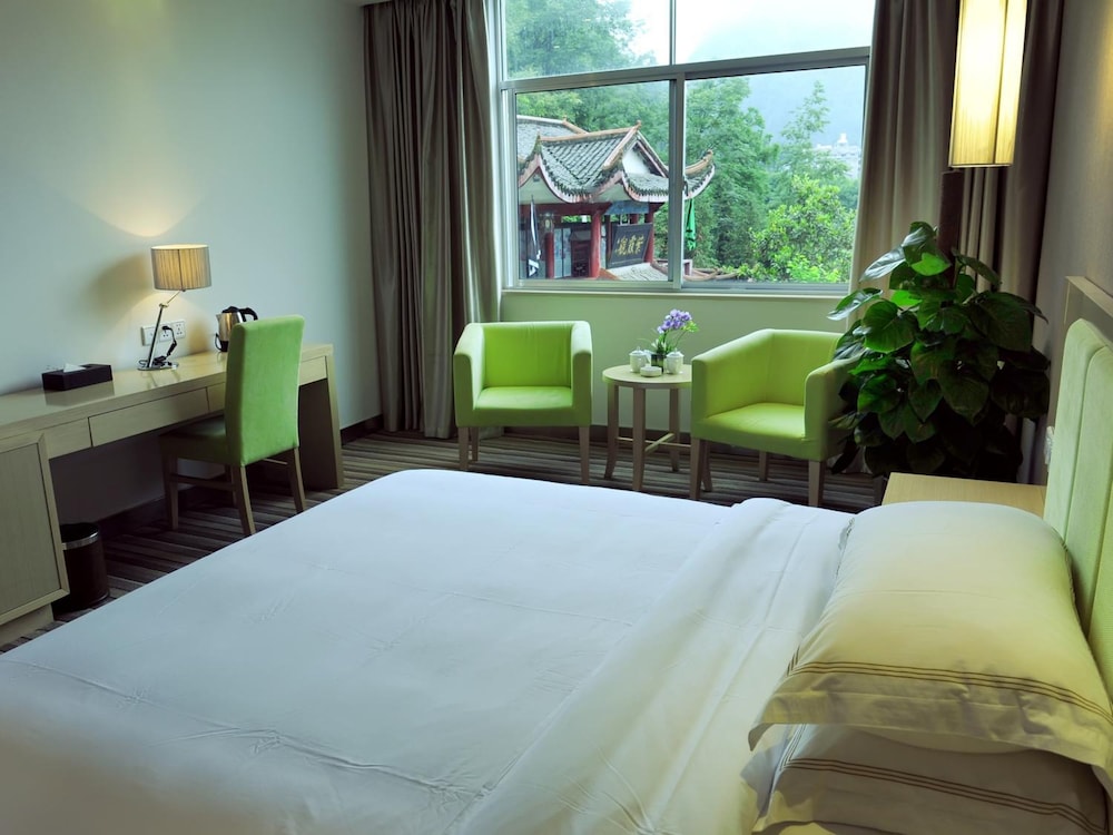 Standard Queen Room photo 1