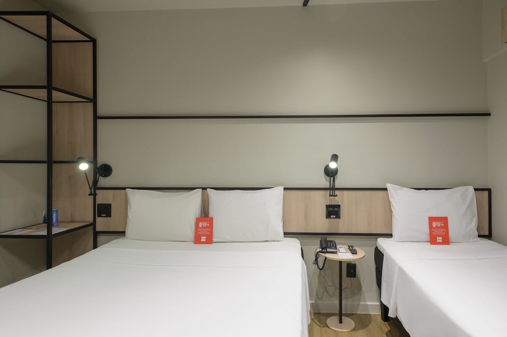 Room, Multiple Beds photo 1