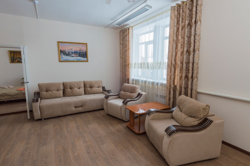 Deluxe Suite, 1 King Bed With Sofa Bed