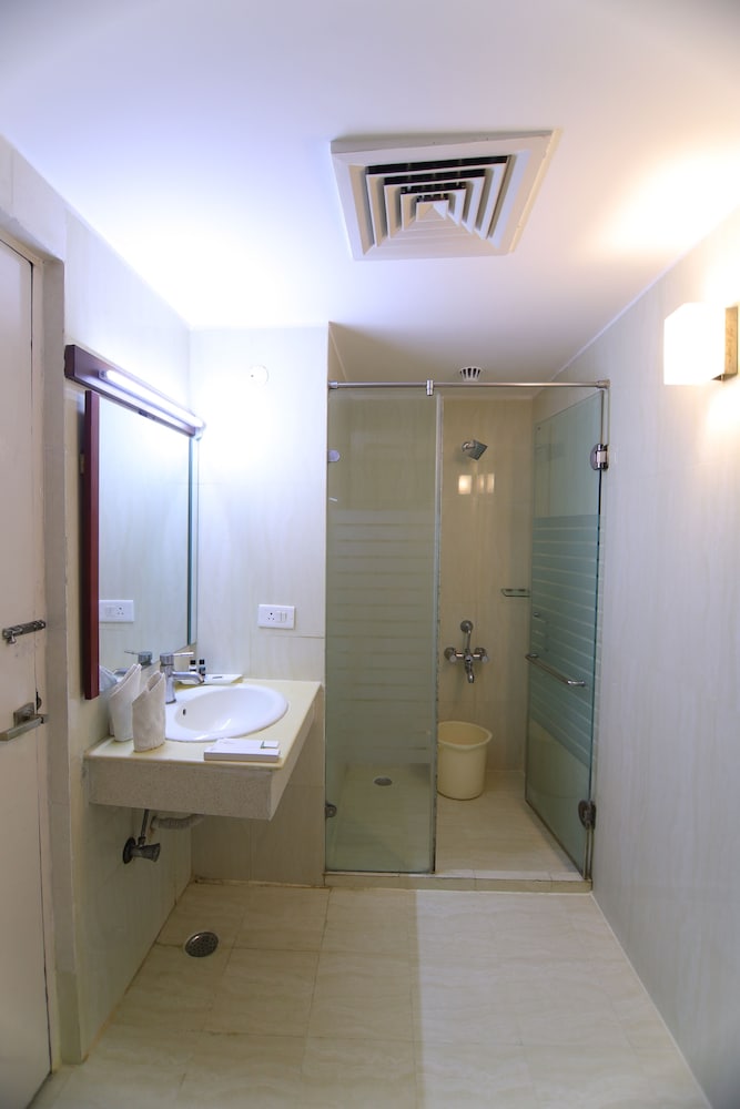 Deluxe Room - Photo 2