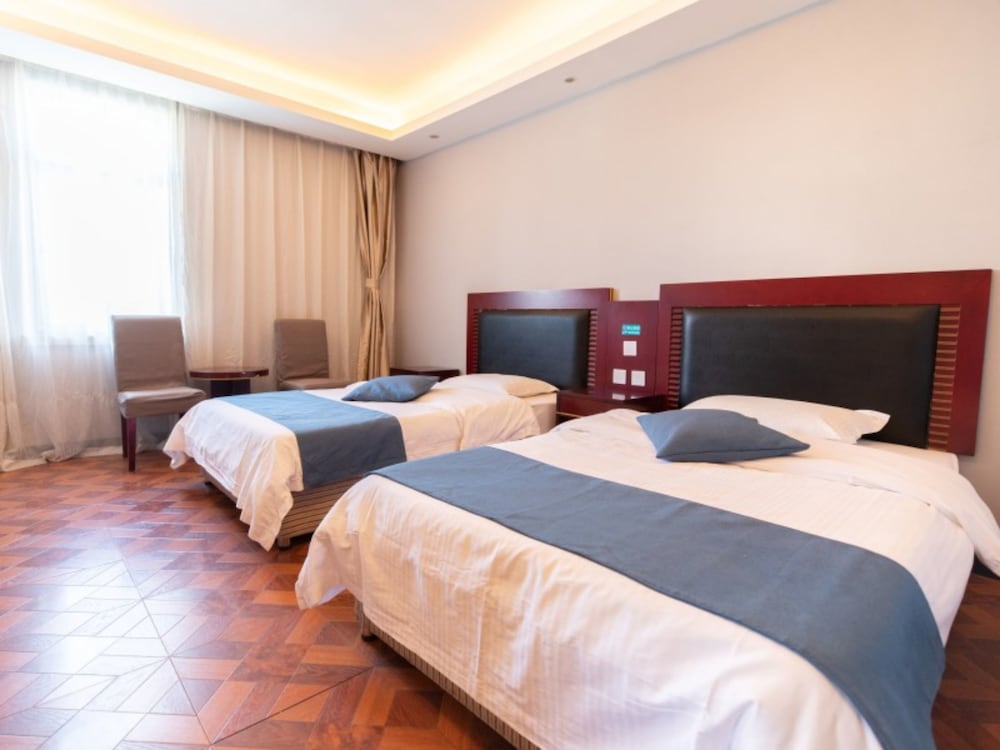 Superior Twin Room photo 2